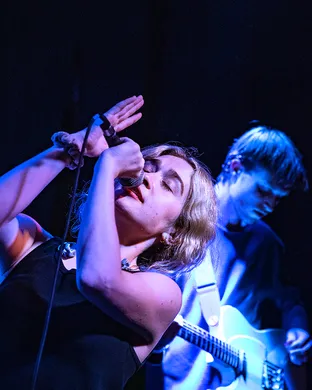 Blondshell Columbus