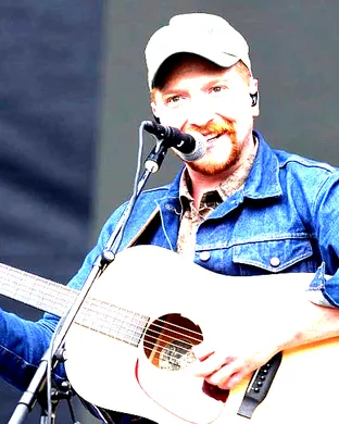 Tyler Childers Columbus